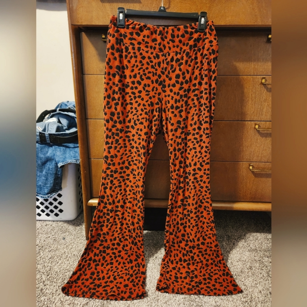 Red Cheetah Print Highwaisted Yoga Pants